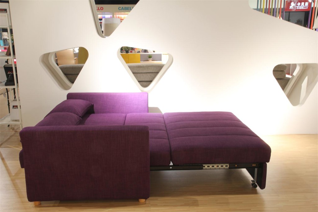 Purple pull out deals couch